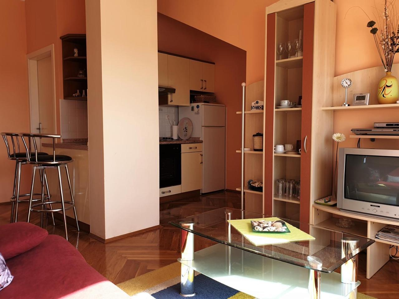 Apartment Valamar Novalja Exterior photo
